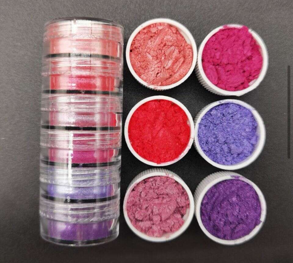 6in1 MICA Box A2: clear stacker with 6 colored mica powder cups (red, purple, pink).