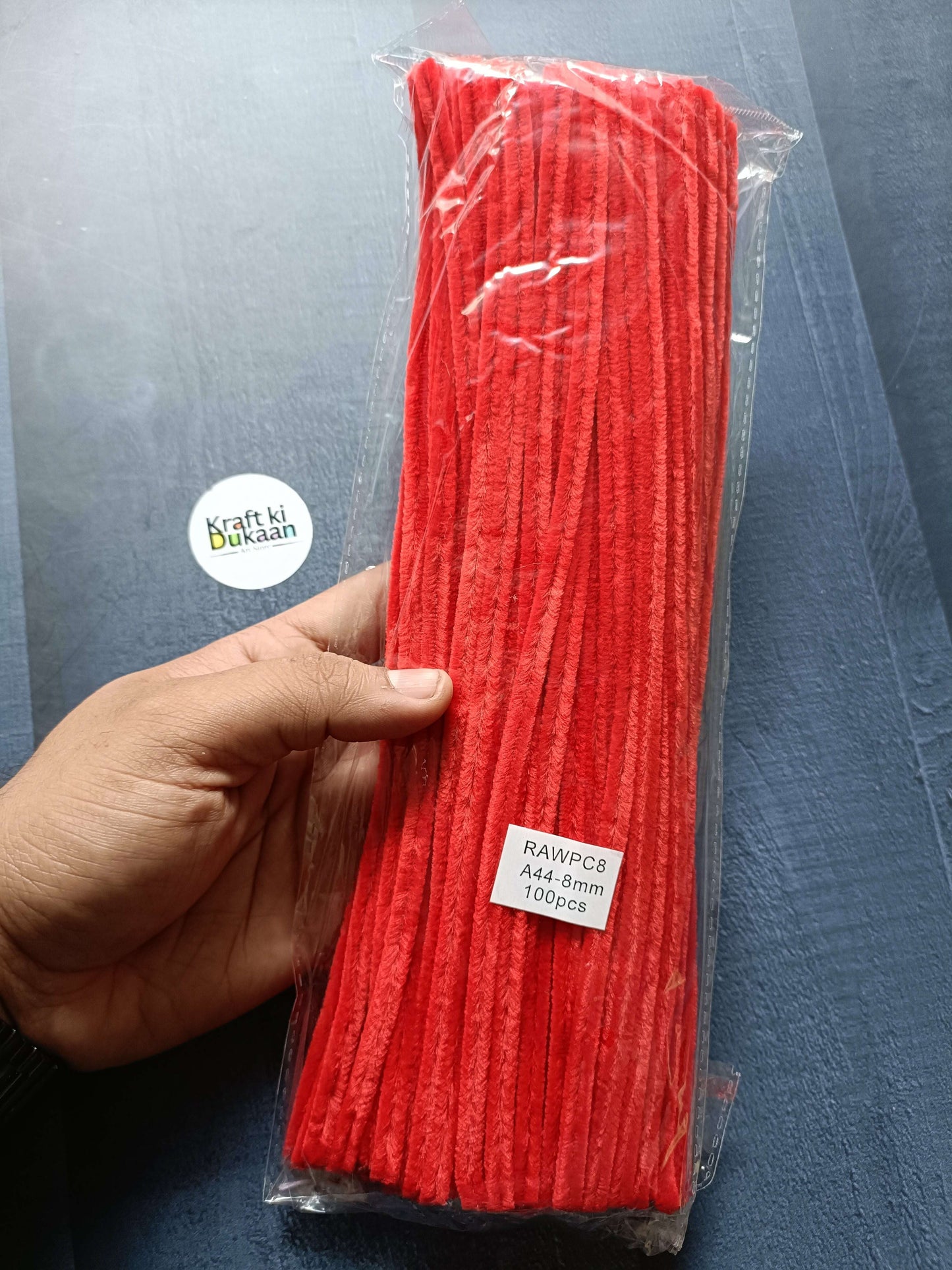 Pipe cleaner plain 8mm, pack of 100 (red)