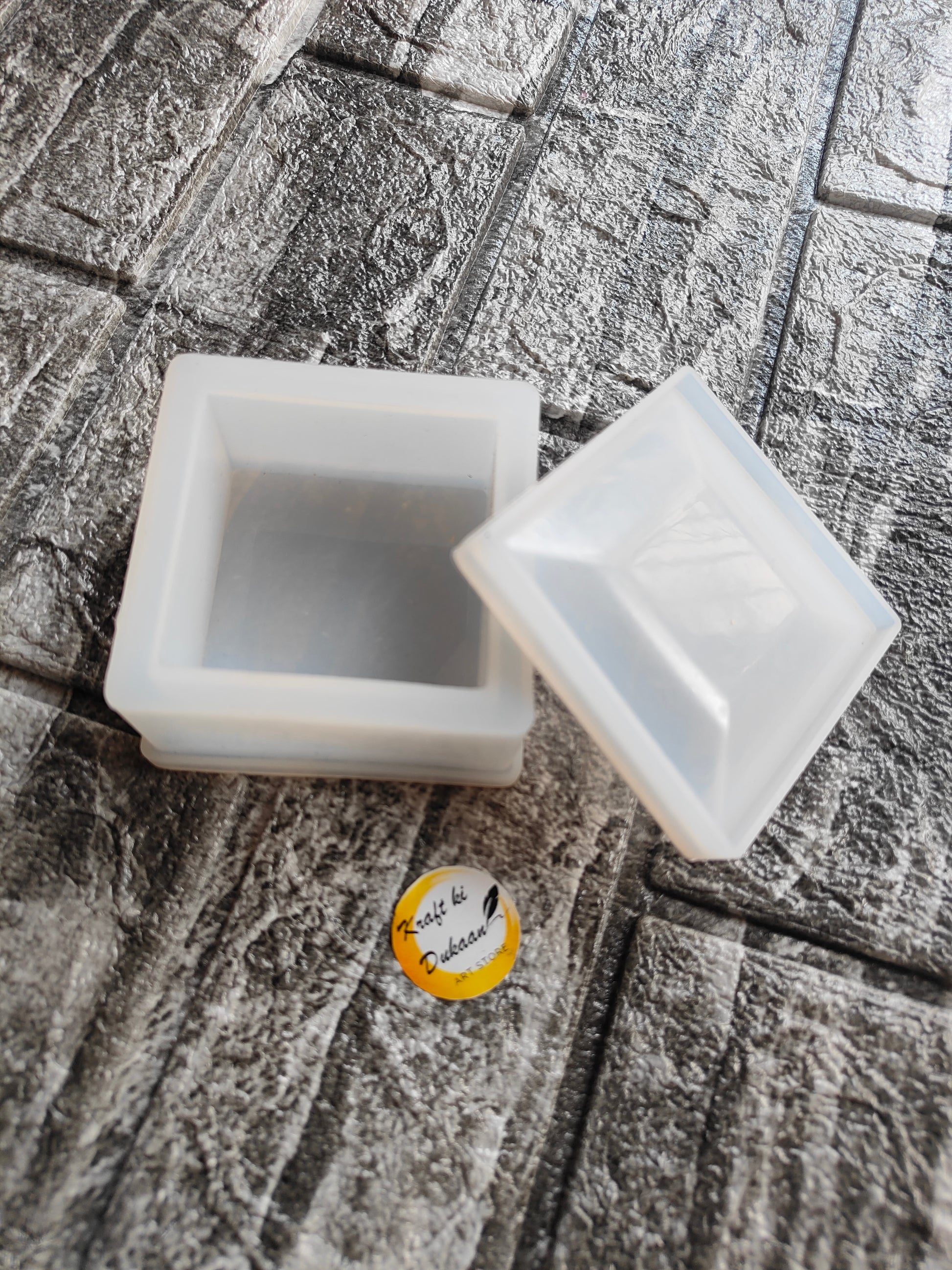Silicone square box mould resin for crafting projects with a removable lid