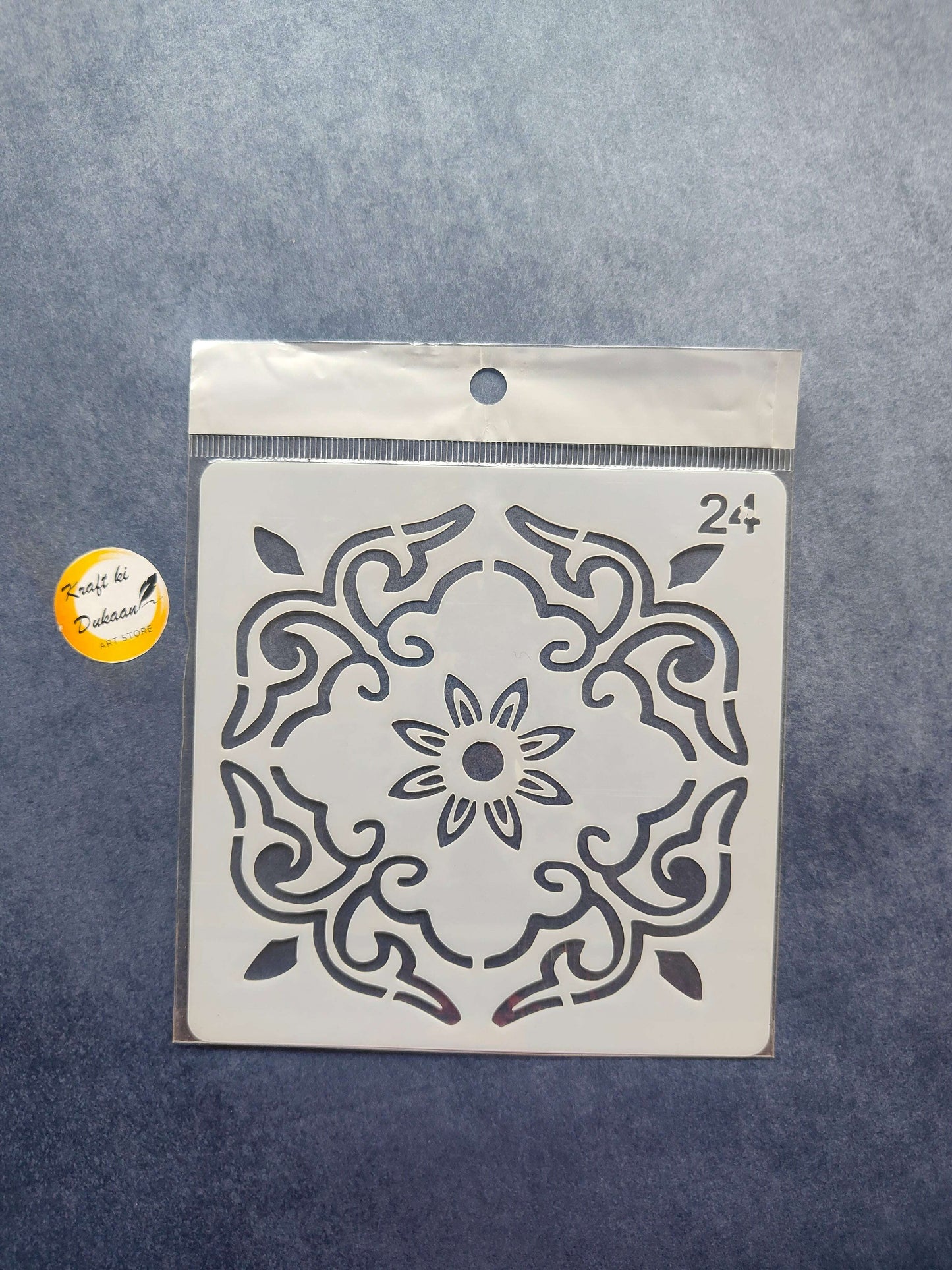 Stencil con mandala floral, número 24