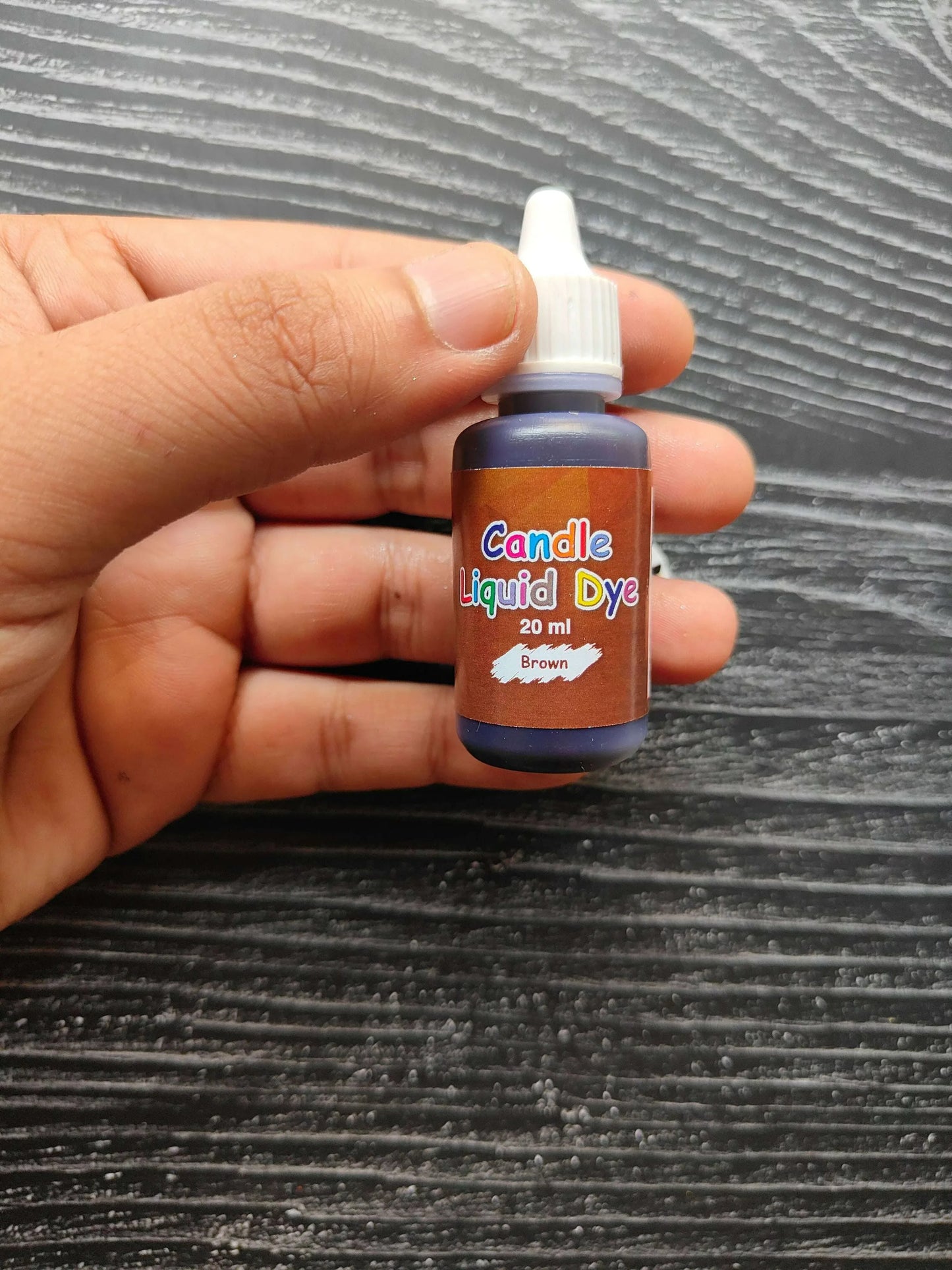 Candle Liquid Dye 20 ml, brown bottle with white dropper cap