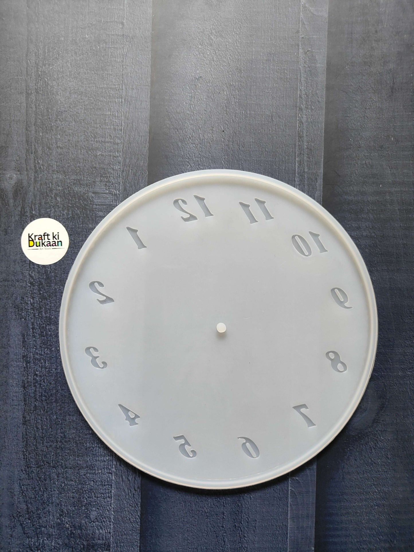 White round 10-inch clock mould with Roman numeral hour markers and slim hands