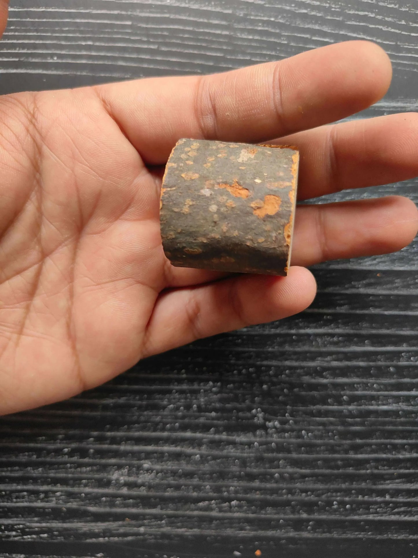 wooden-slice-card-holder-pack-textured-wood-slice