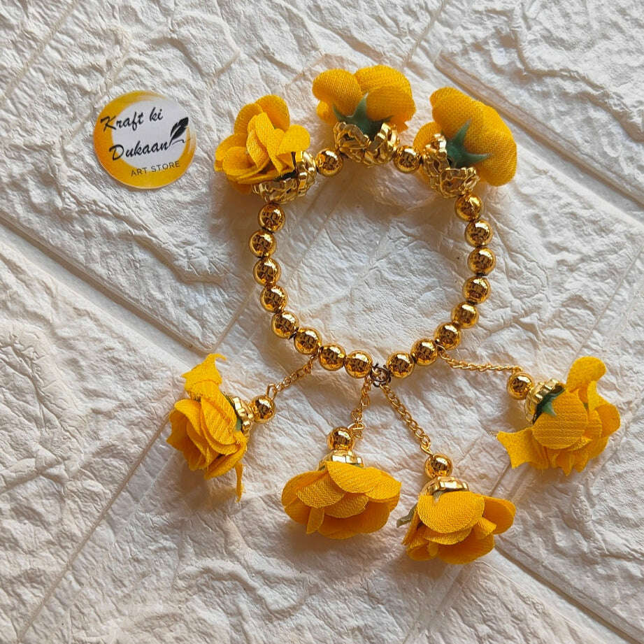 yellow-floral-bracelet-gold-beaded-flowers-design